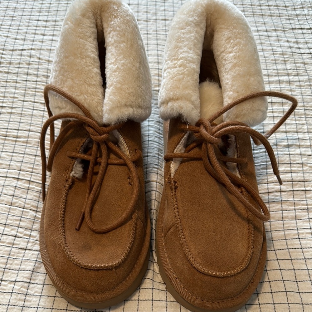 Cozy Tan Suede Fur-Lined Boots